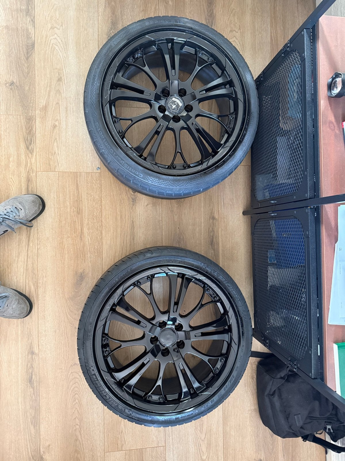 18 inch Poison Series velgen met 225/40 ZR18 banden, Ophalen of Verzenden, Gebruikt