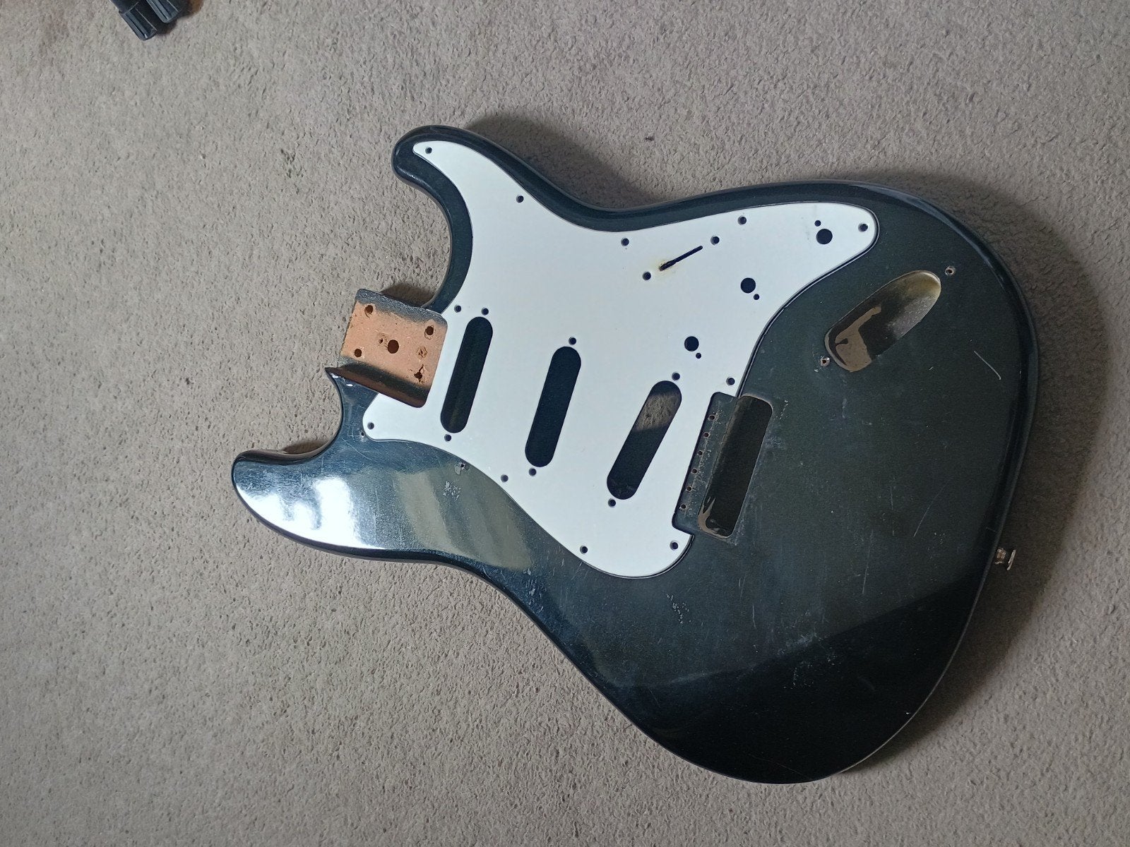 Gitaar Stratocaster model body met slagplaat, Muziek en Instrumenten, Ophalen of Verzenden, Gebruikt, Elektrische gitaar