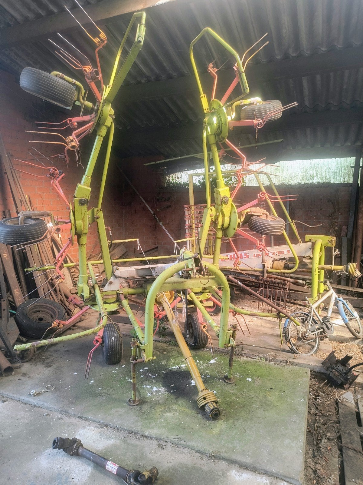 Claas hark en schudder, Ophalen