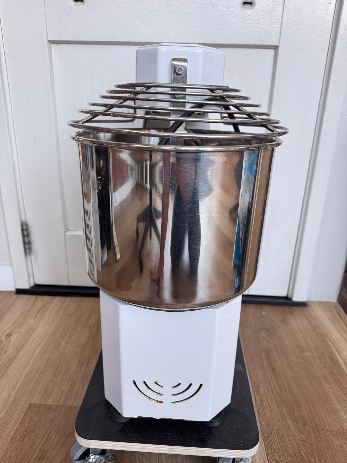 Professionele Spiraalkneder TFM10 - 10 Liter Deegmachine, 4 liter of meer, Ophalen, Gebruikt, 1 snelheid