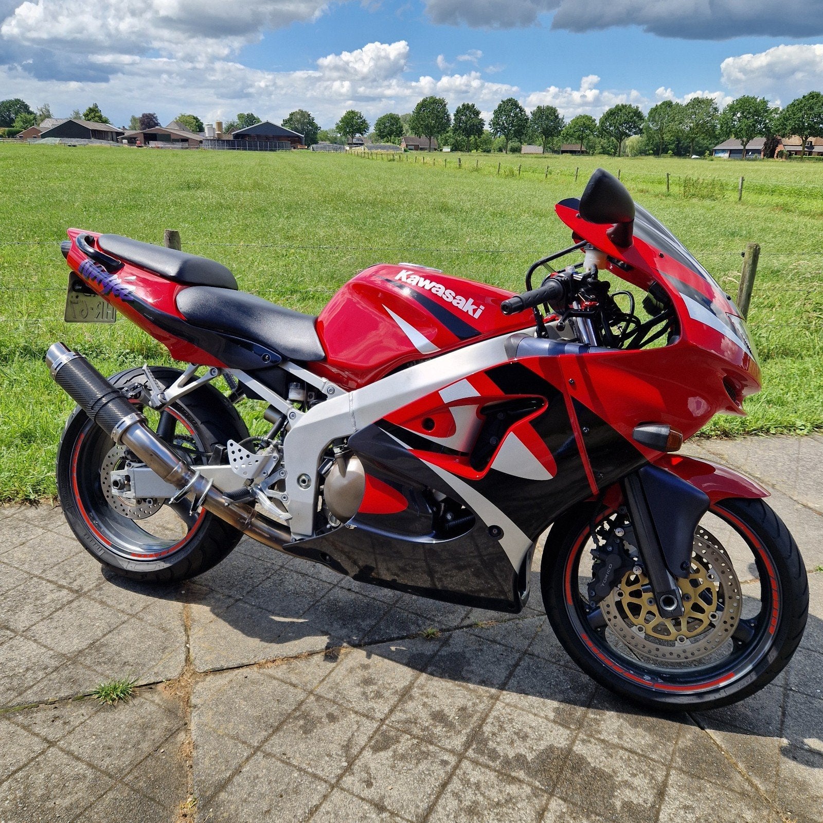 Mooie Kawasaki Ninja ZX6R motor met sportuitlaat onderhoud, Sportuitlaat, 4 cilinders, Motorrijbewijs A, Gebruikt