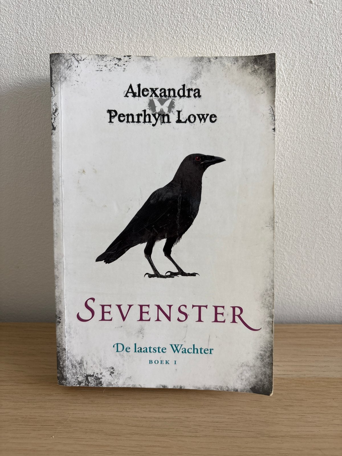 Sevenster: De laatste Wachter Boek 1 - Alexandra Penrhyn Low, Ophalen of Verzenden, Gelezen, Nederland