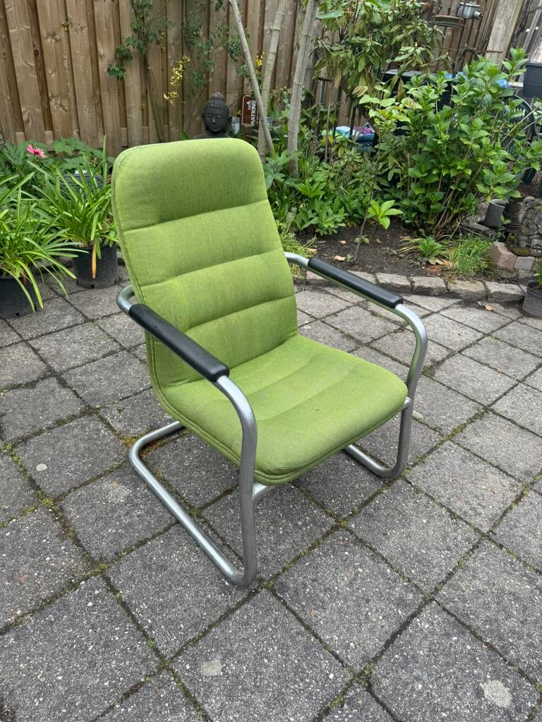Retro buisframe stoel, Ophalen, Zo goed als nieuw, 50 tot 75 cm