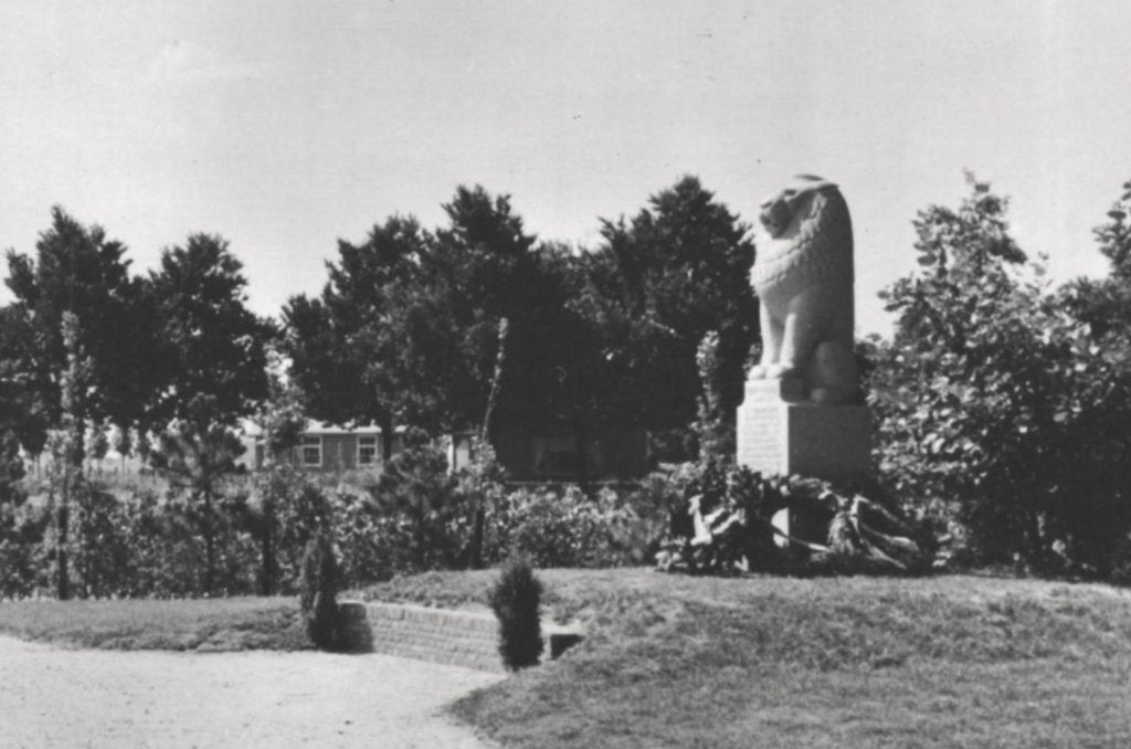940180	Katwijk aan Zee	Oorlogsmonument	1951	Gelopen, Ophalen of Verzenden, 1940 tot 1960, Gelopen, Zuid-Holland