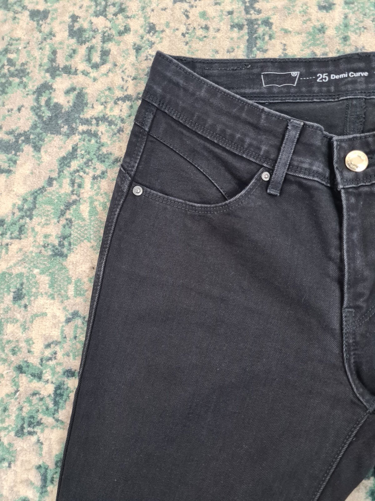 Levi’s slight curve mid rise skinny W25 L32 Tulsi2532, Zwart, Ophalen of Verzenden, Zo goed als nieuw, W30 - W32 (confectie 38/40)