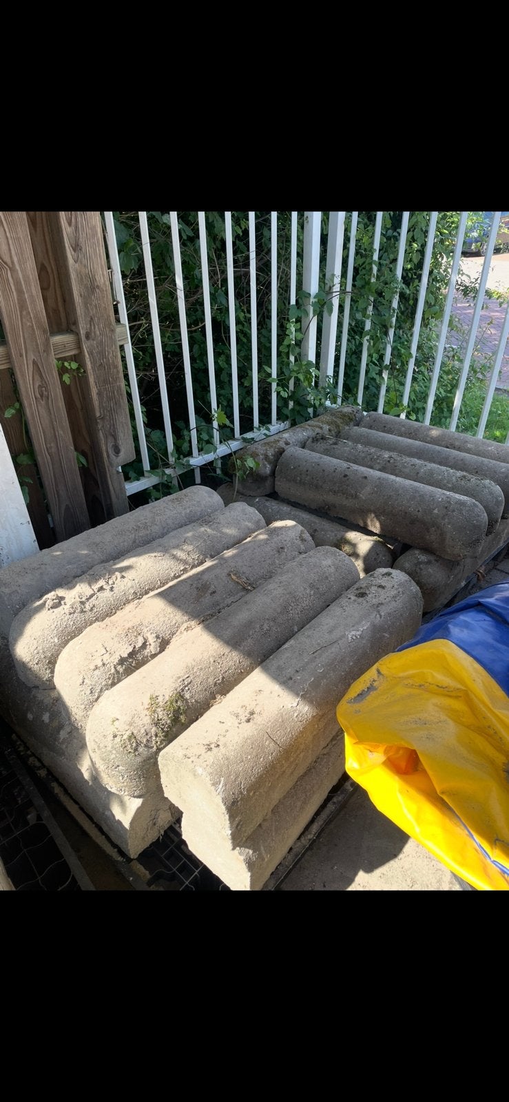 22x STOOTBANDEN, PARKEERBANDEN, VARKENSRUGGEN, SCHAMPBANDEN, Ophalen, Gebruikt, Beton, Overige typen
