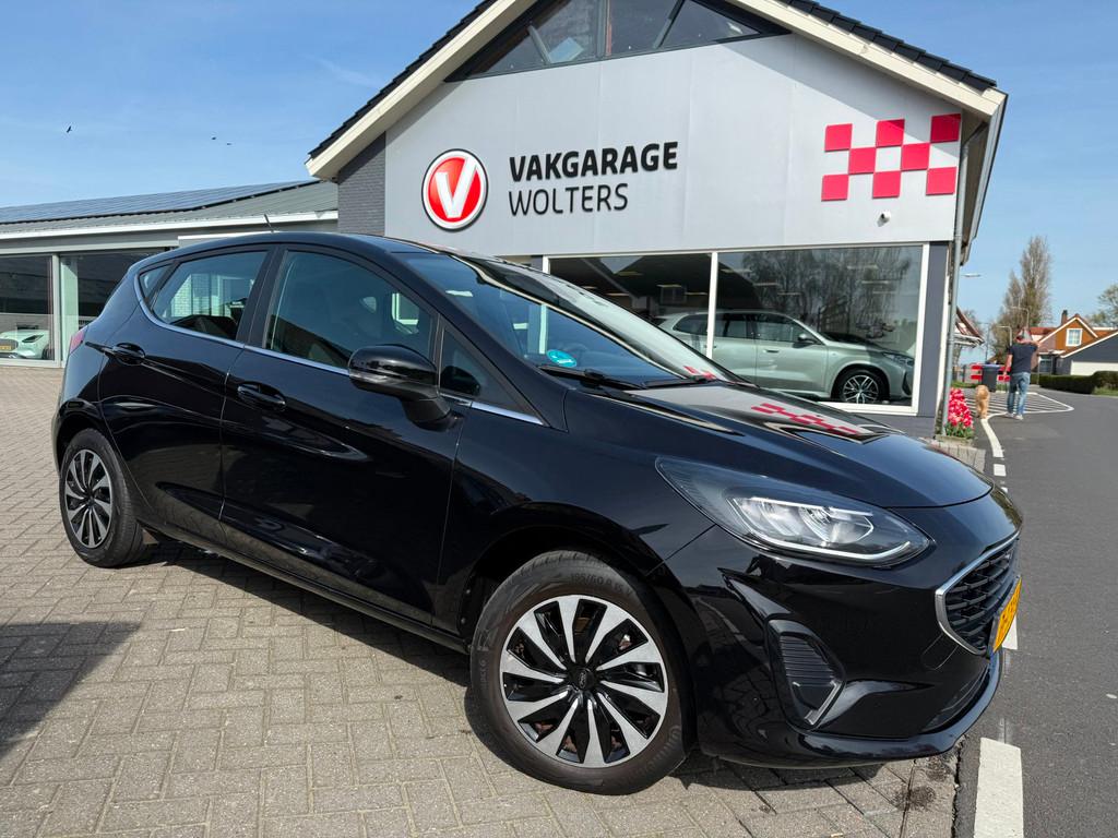 Ford Fiesta 1.0 EcoBoost Titanium RIJKLAARPRIJS!, Voorwielaandrijving, 12 maanden, Stof, Gebruikt