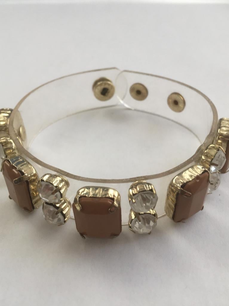 Transparante armband met camel stenen en strass, Overige kleuren, Kunststof of Plastic, Nieuw, Ophalen of Verzenden