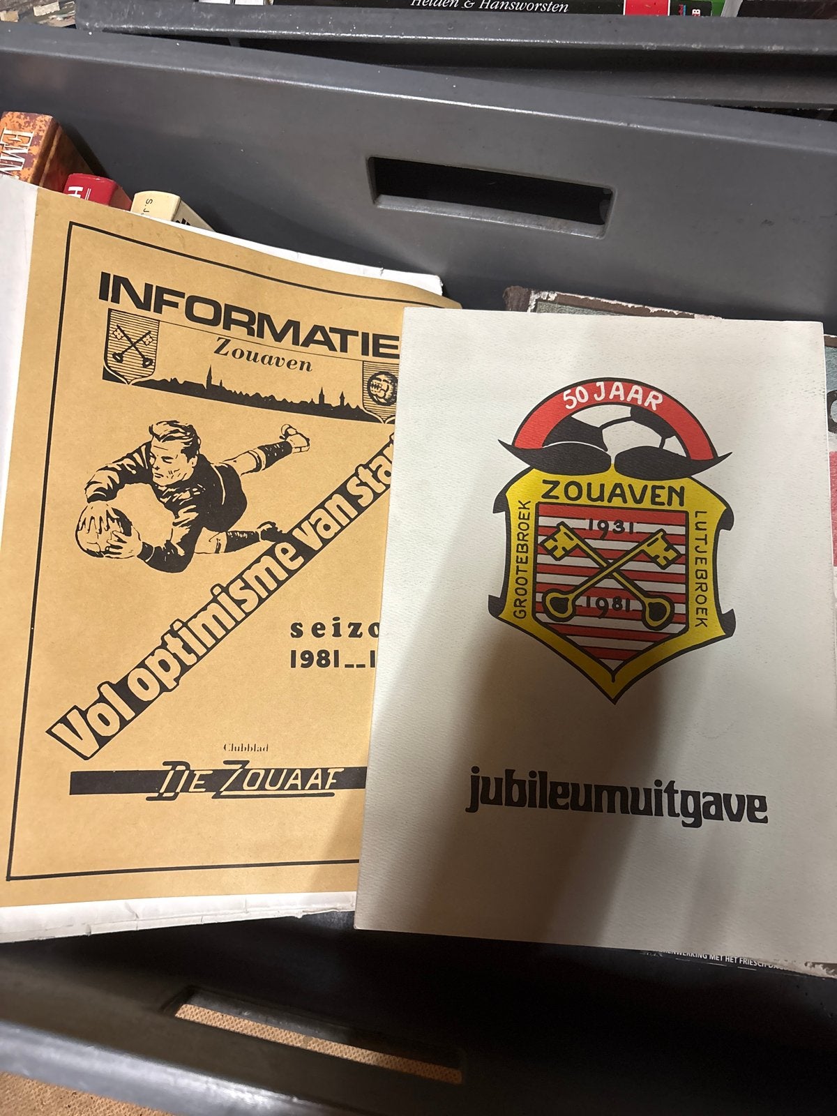 Zouaven Jubileumuitgave & Clubblad 1981, Ophalen of Verzenden, Gelezen, Balsport