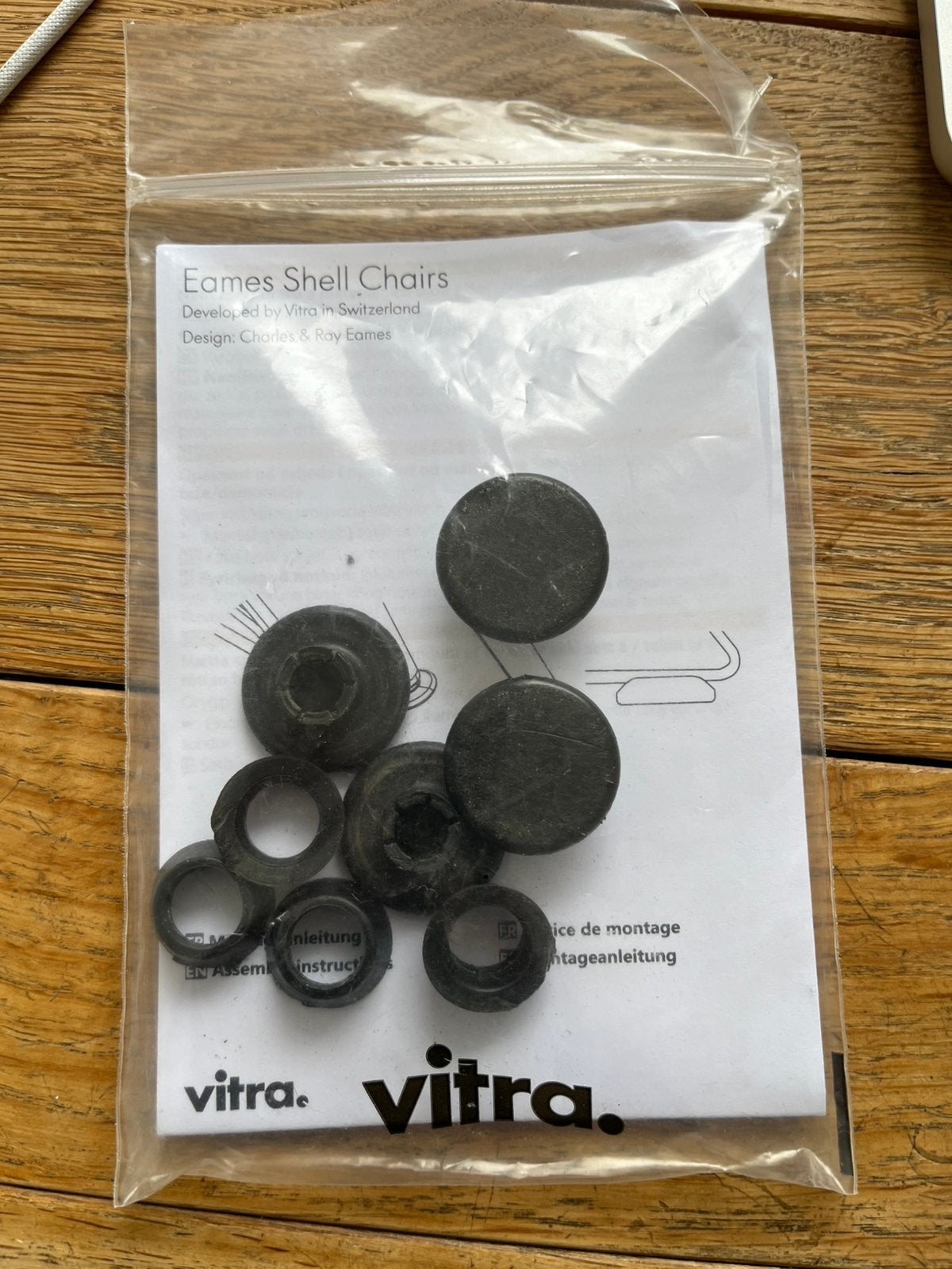 Vitra Charles Eames DAR dopjes gladdde vloer, Ophalen of Verzenden, Zwart, Eén
