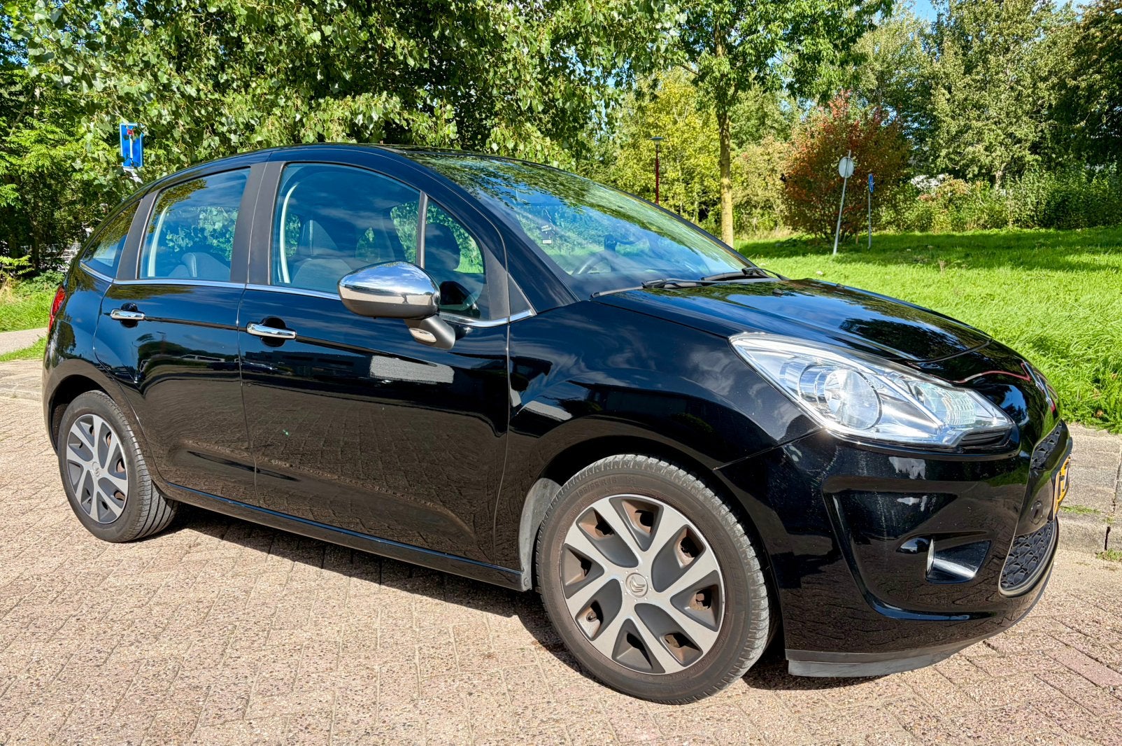 Citroën C3 1.2 VTi 82PK |2013 | Airco |NAP |APK |2e eigenaar, Auto's, Voorwielaandrijving, 40 €/maand, 1199 cc, Zwart