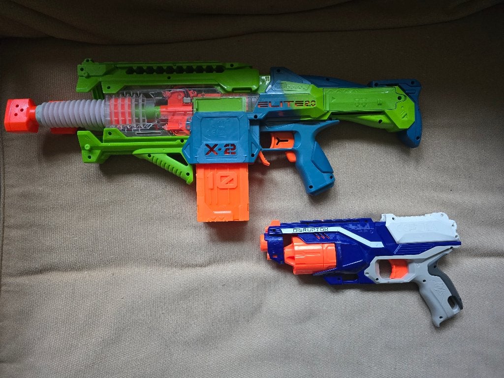 2x Nerf Elite 2.0 en Disruptor. Ophalen is korting, Ophalen of Verzenden, Zo goed als nieuw