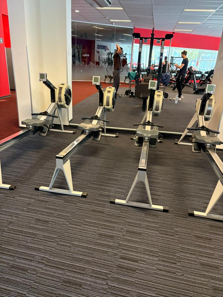Concept 2, Ophalen of Verzenden, Zo goed als nieuw