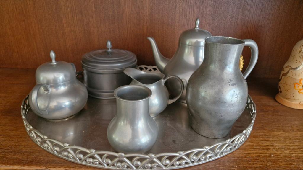 Diverse collectie tinnen voorwerpen, Ophalen