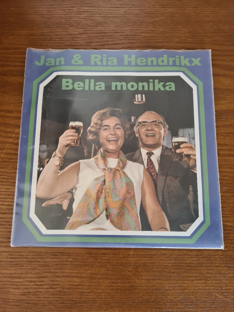 Jan en Ria Hendrikx, Ophalen of Verzenden, Zo goed als nieuw, 7 inch, Levenslied of Smartlap