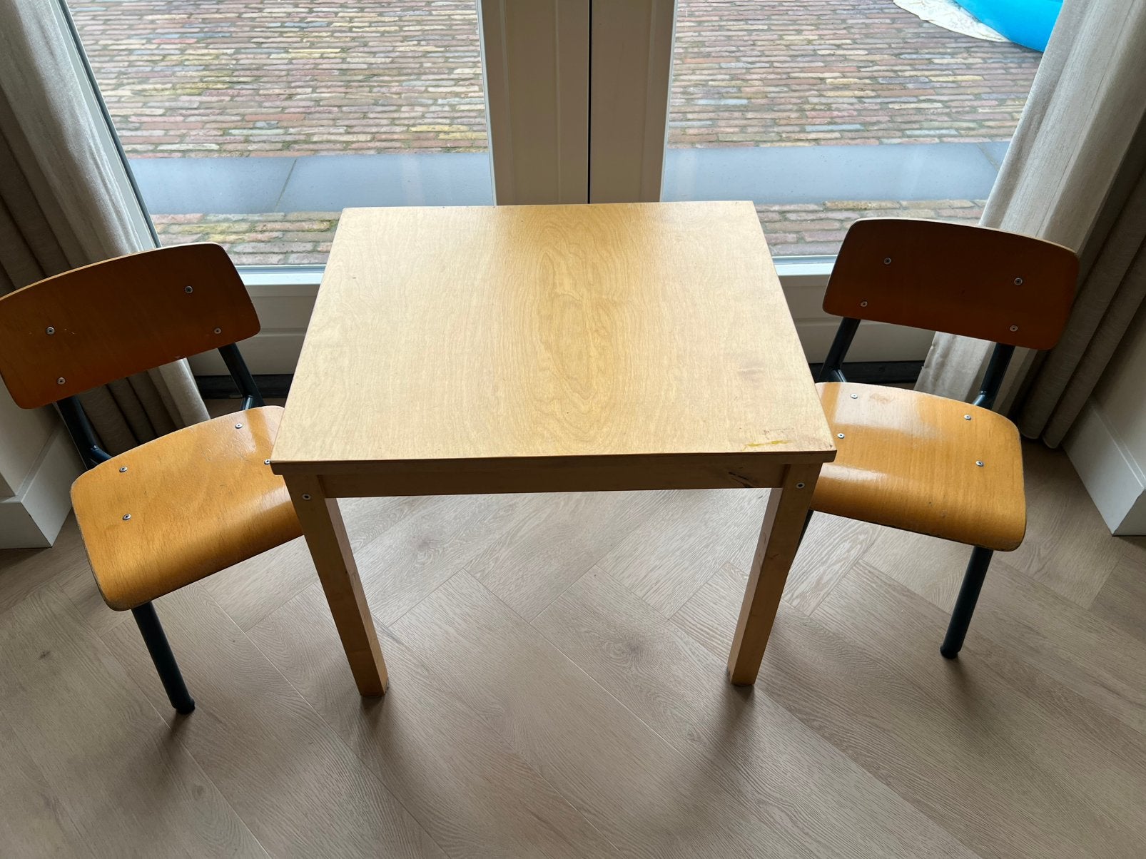 Tafeltje met 2 leuke vintage kinderstoeltjes, Ophalen, Gebruikt, Tafel(s) en Stoel(en)