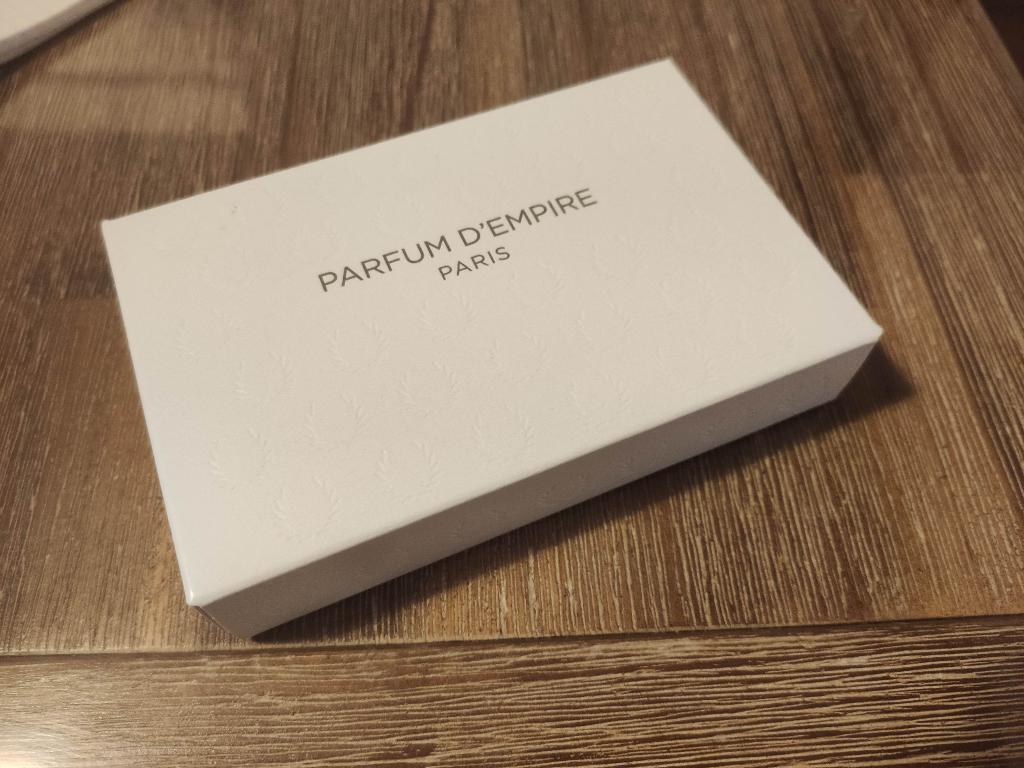 Parfum d'Empire samples, Verzenden, Zo goed als nieuw