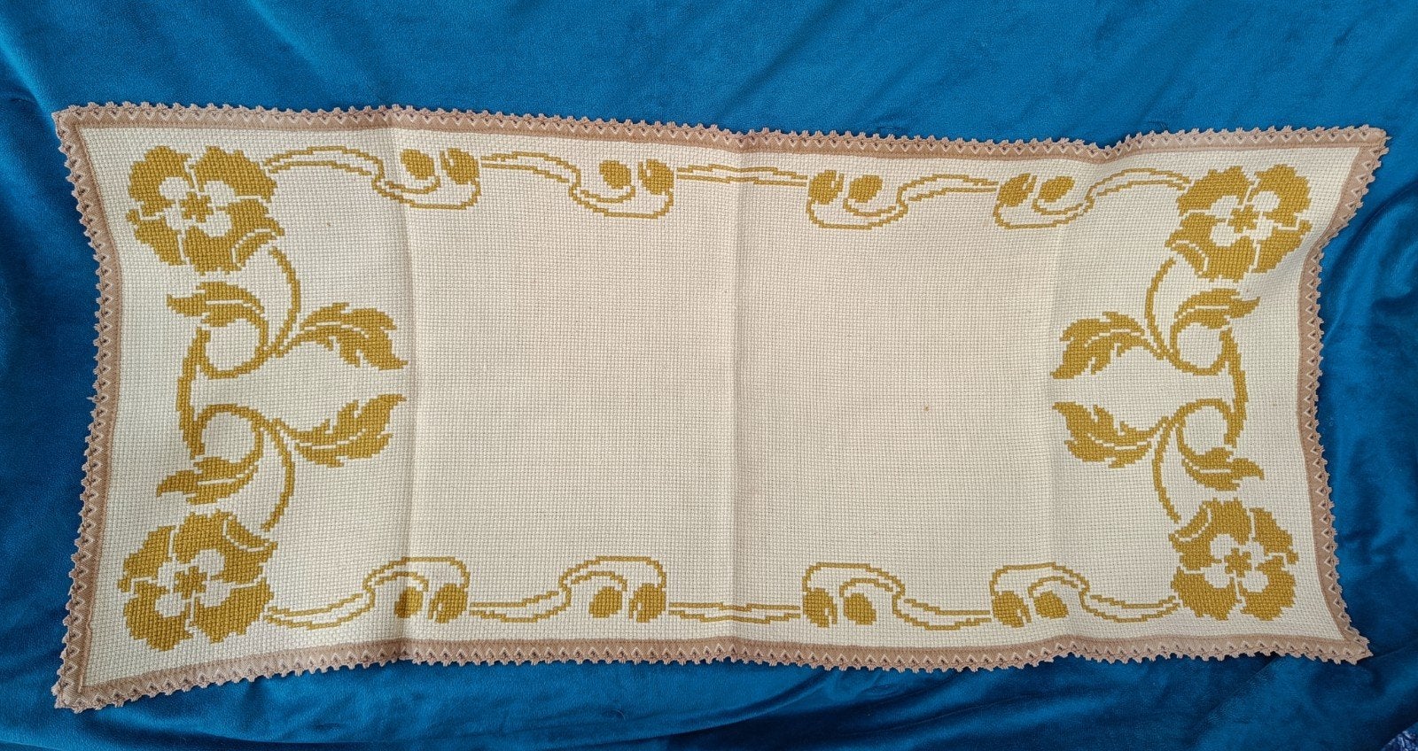 Vintage Tafelloper met Geborduurde Bloemen 96x43 cm, Ophalen of Verzenden