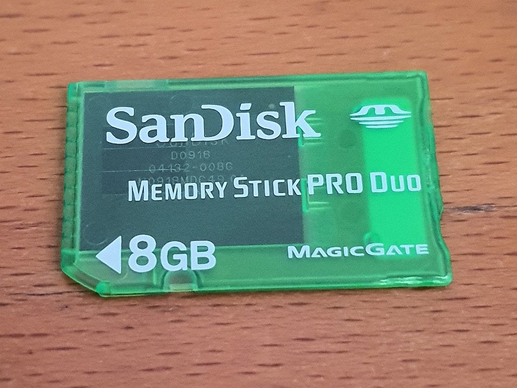 SanDisk 8GB Memory Stick PRO Duo Gaming Memory Card, Gebruikt, Memory stick, 8 GB, Ophalen of Verzenden