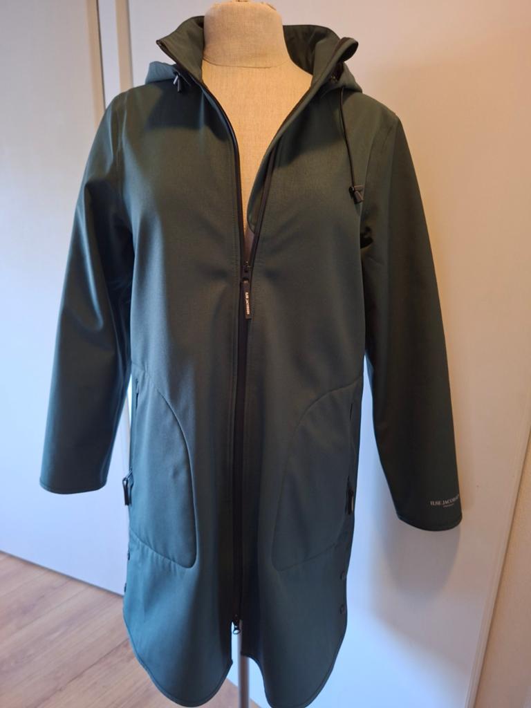 Ilse Jacobsen Hornbæk Softshell Jas - Maat 36, Kleding | Dames, Jassen | Winter, Zo goed als nieuw, Maat 36 (S), Groen, Ophalen of Verzenden