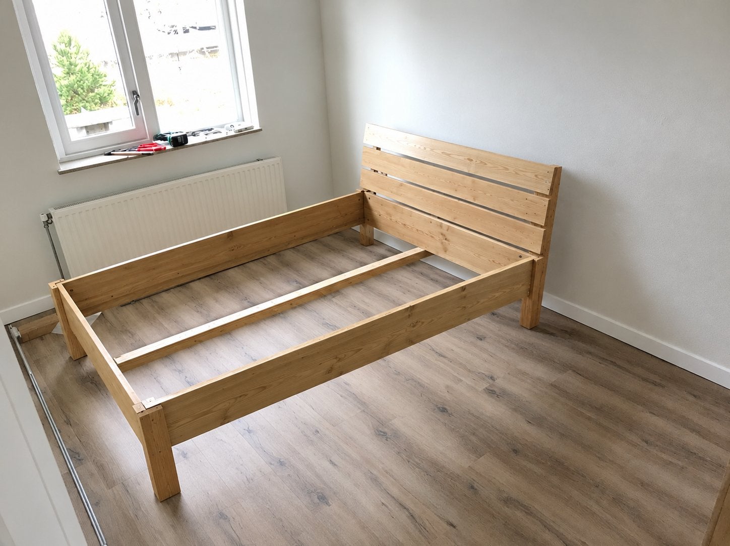 tweepersoonsbed met lattenbodem + matras, Ophalen, Overige materialen, Overige kleuren, 140 cm