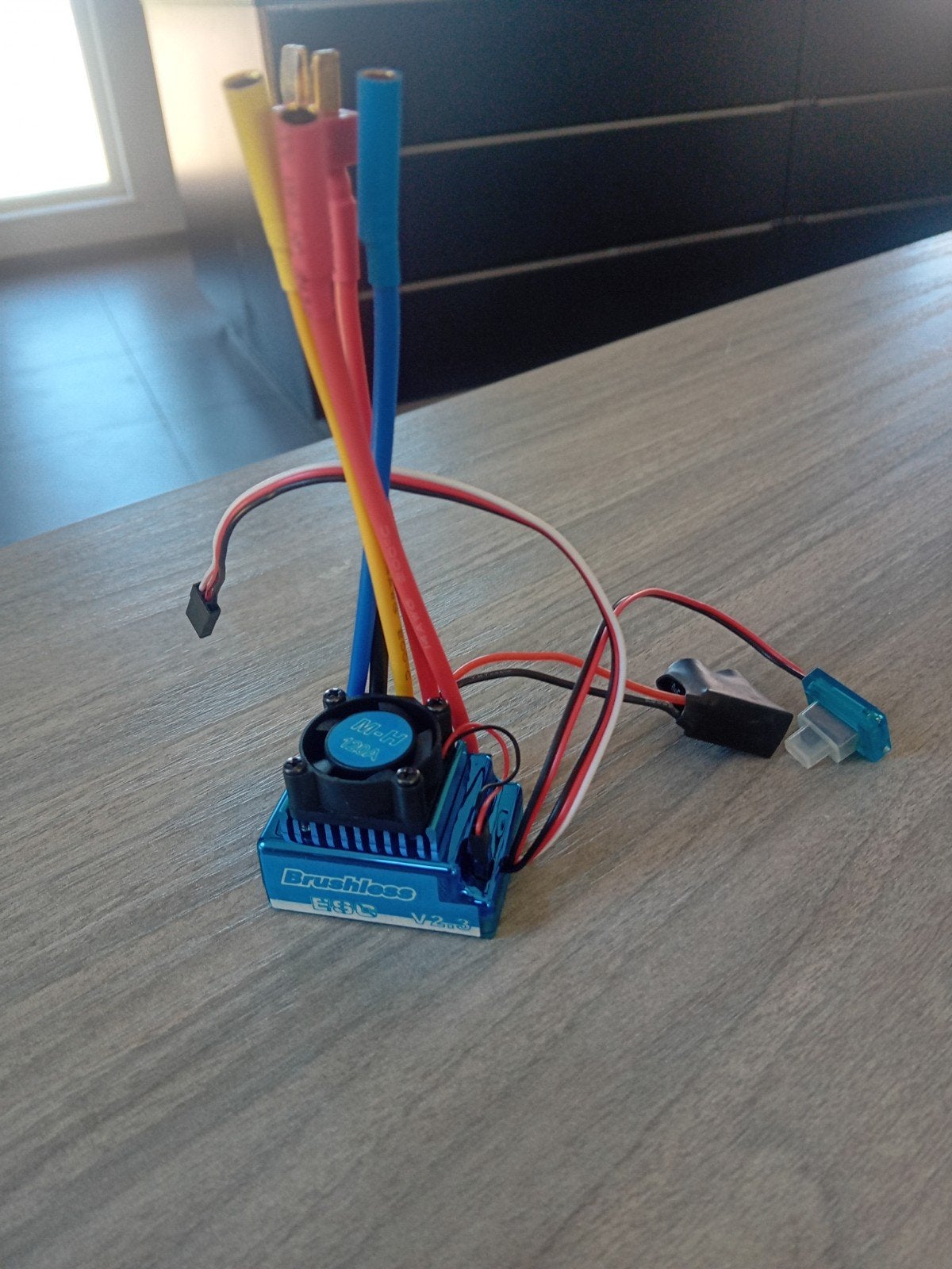 Nieuwe 2s/3s ESC 120A voor brushless motoren, Ophalen of Verzenden, Nieuw, Elektro, Onderdeel