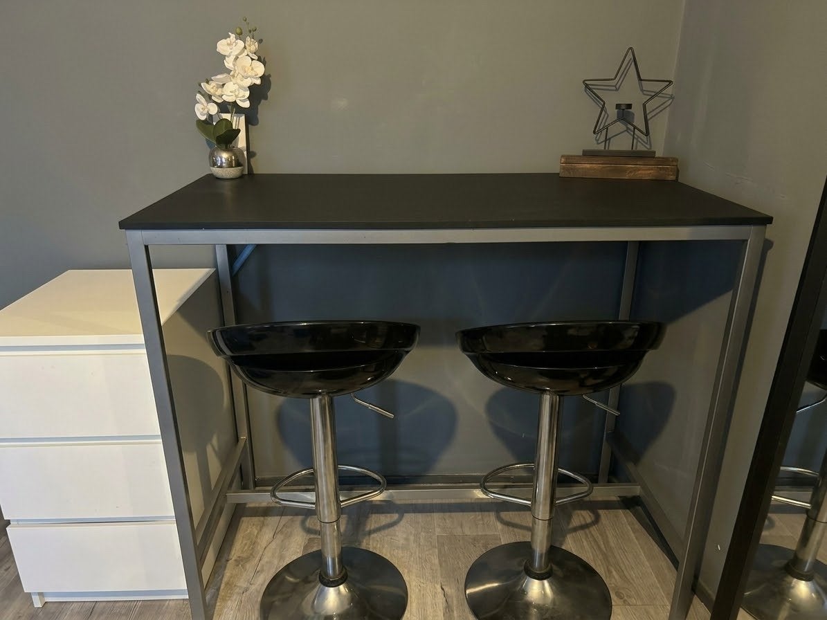 Eettafel / Bartafel met 2 barkrukken, Ophalen, Gebruikt, In hoogte verstelbaar, 90 cm of meer