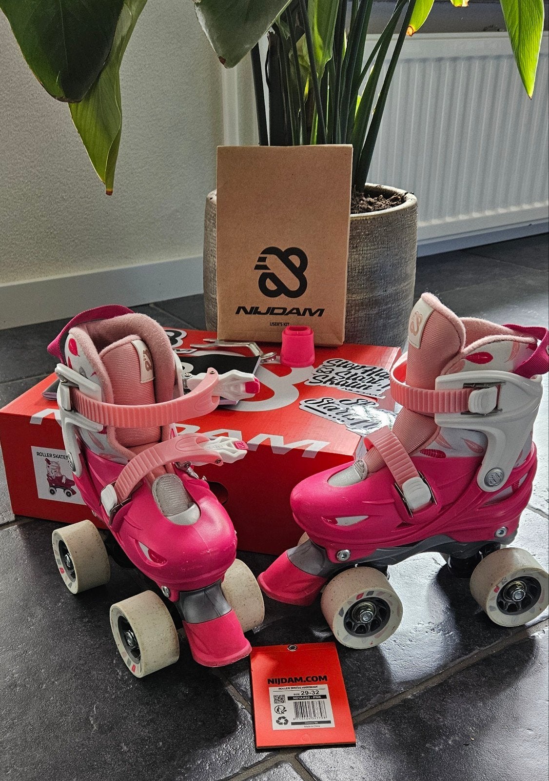 Nijdam rolschaatsen verstelbaar (29-32) + beschermers M, Ophalen of Verzenden, Zo goed als nieuw, Overige typen, Nijdam