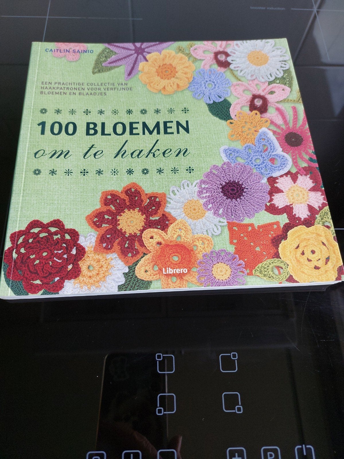 100 Bloemen om te Haken - Caitlin Sainio (Boek), Ophalen
