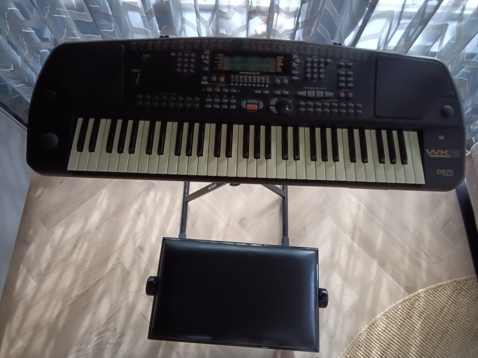 GEM  WK2 keyboard met standaard en/of kruk en 6. diskettes, Ophalen, Gem, Met standaard, 61 toetsen