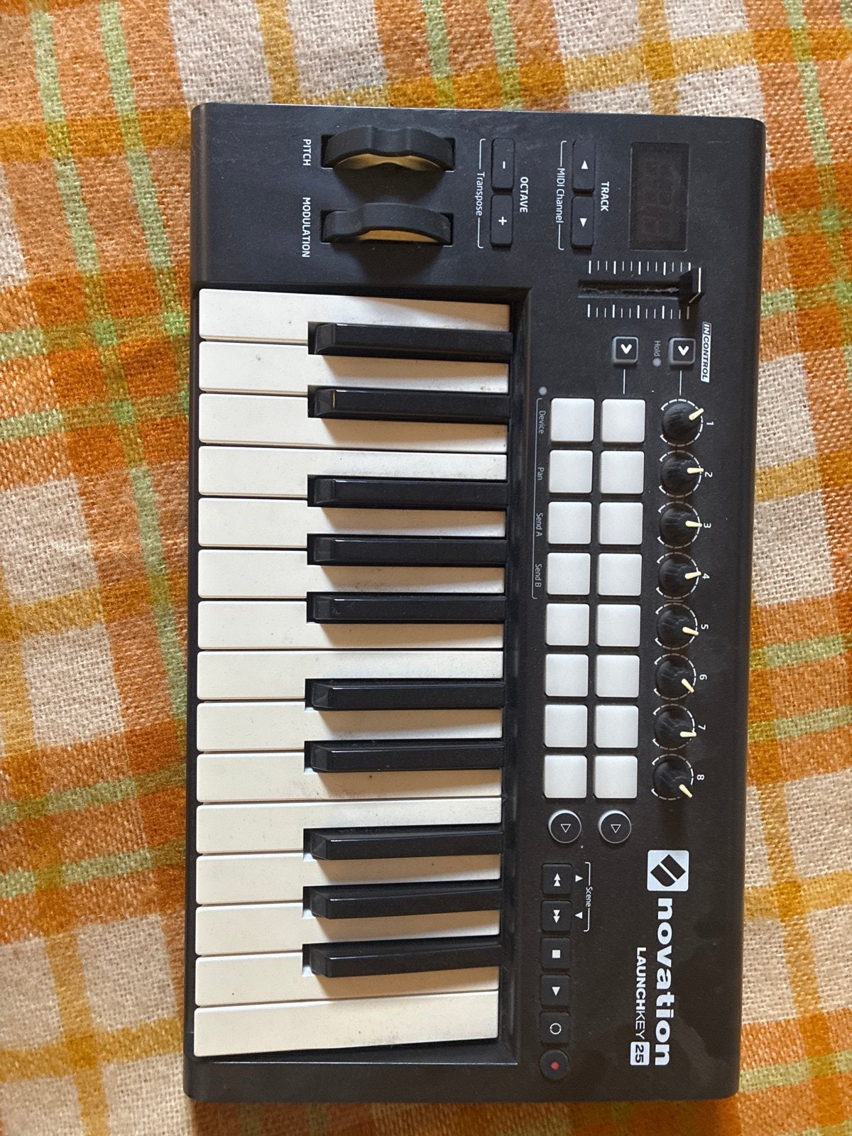 Novation Launchkey 25 MIDI-keyboard controller, Muziek en Instrumenten, Gebruikt, Novation, Met midi-aansluiting, Overige aantallen