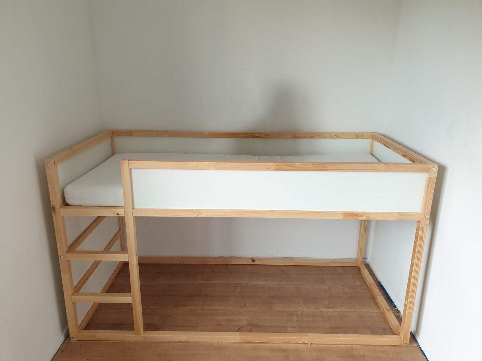 Ikea Kura omkeerbaar bed, Kinderen en Baby's, Kinderkamer | Bedden, Ophalen, 85 tot 100 cm, Gebruikt, Hoogslaper of Stapelbed