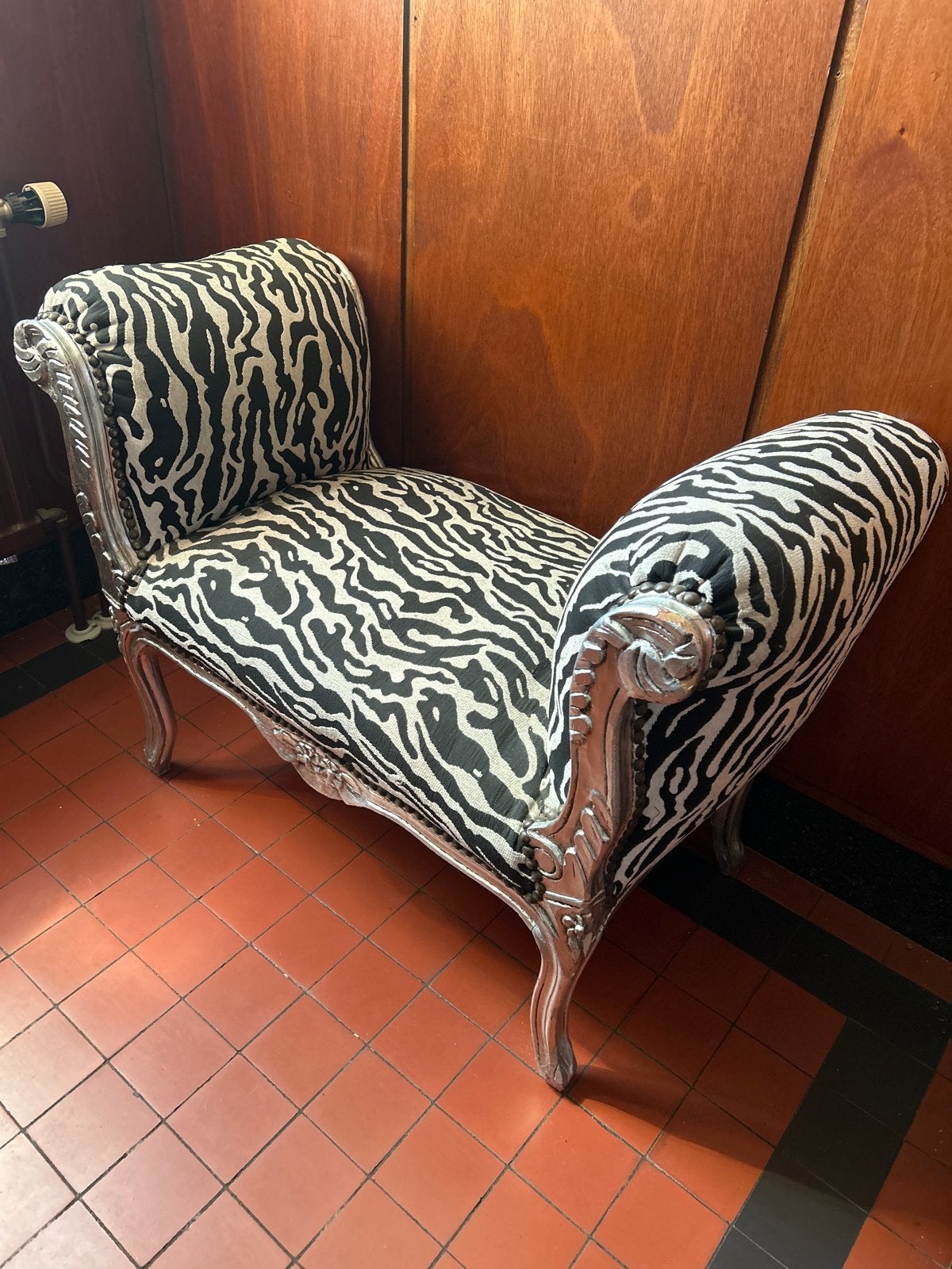 Zebraprint chaise longue met zilverkleurig frame, Antiek en Kunst, Ophalen