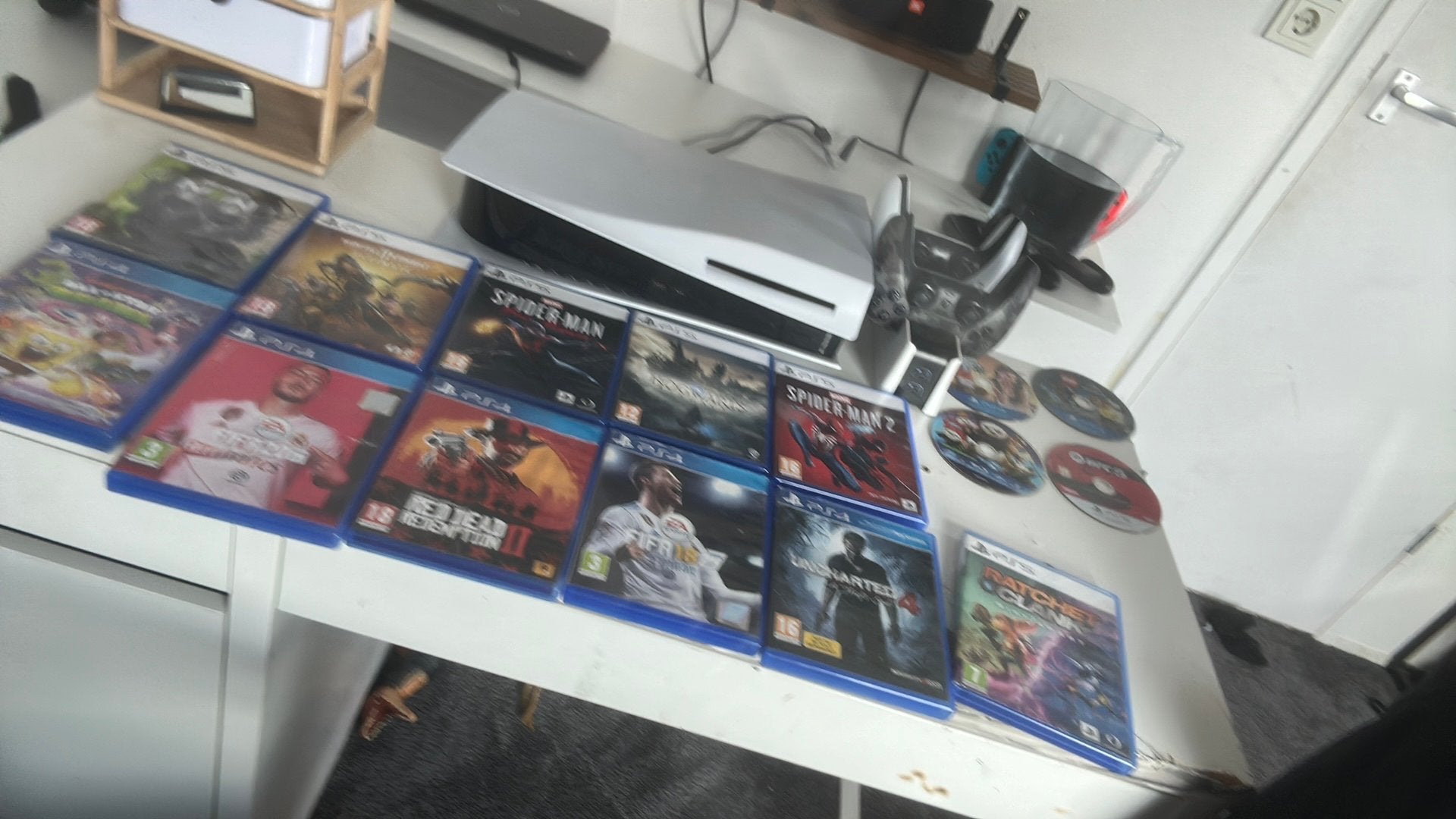 Play station 5, Ophalen, Zo goed als nieuw