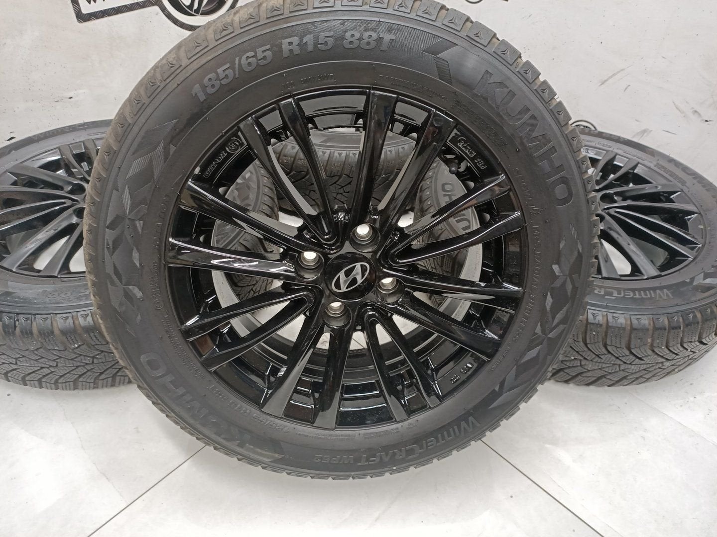 Hyundai I20 lichtmetaal velgen 15 inch winterbanden 4x100, Auto-onderdelen, Banden en Velgen, Gebruikt, -, -, Banden en Velgen