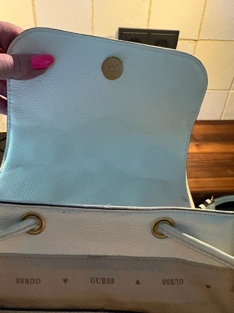 Guess rugzakje, Overige merken, Ophalen of Verzenden, 30 tot 45 cm, Minder dan 25 cm