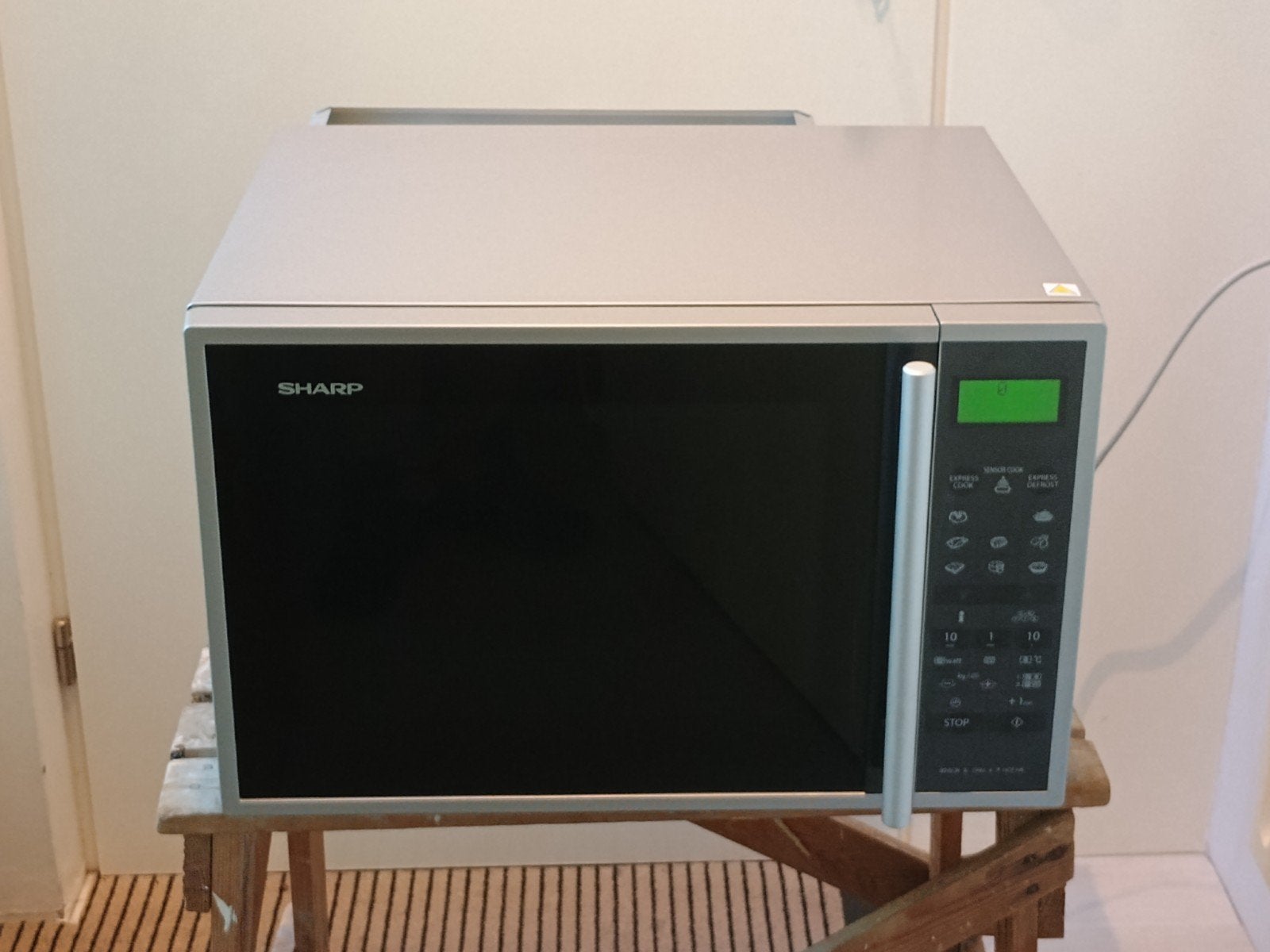 Sharp R-961(IN)W vrijstaande combimagnetron heteluchtoven, Witgoed en Apparatuur, Magnetrons, Combimagnetron, Gebruikt, Verzenden