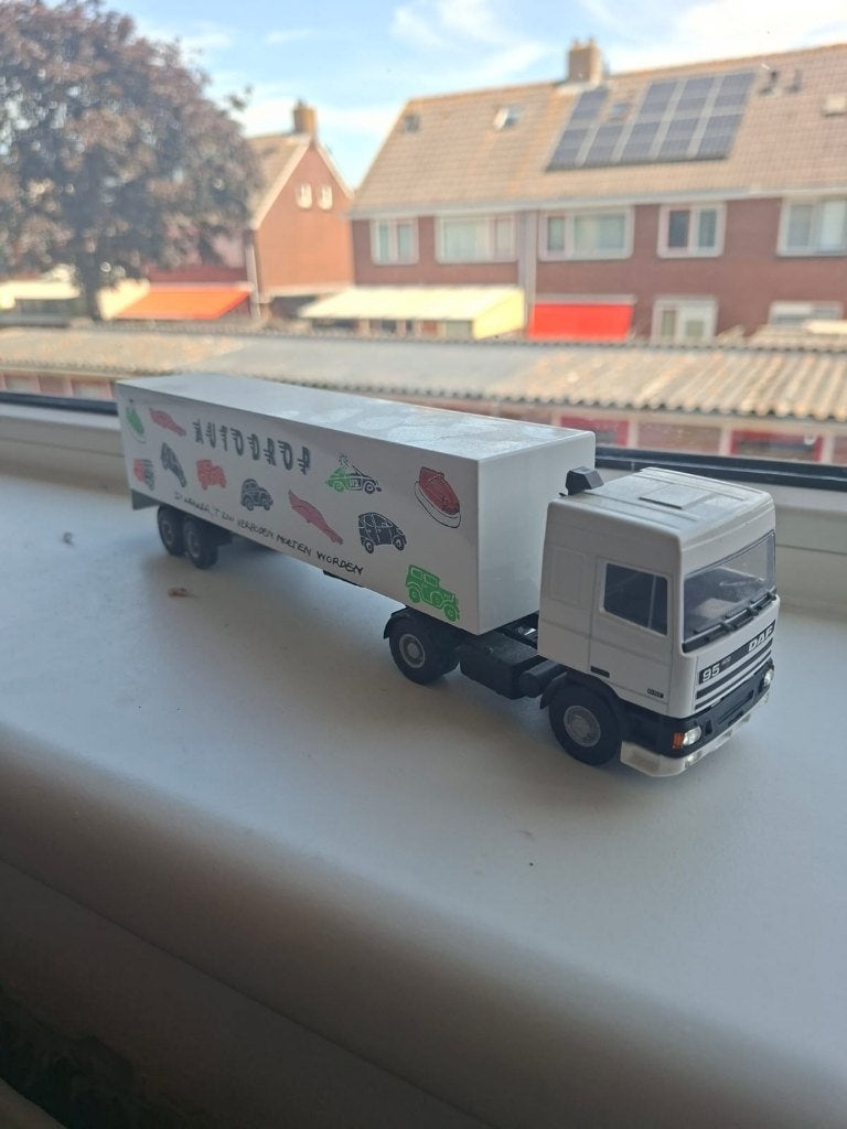 Miniatuur vrachtwagen, 1:32 tot 1:50, Zo goed als nieuw, Truck, Ophalen
