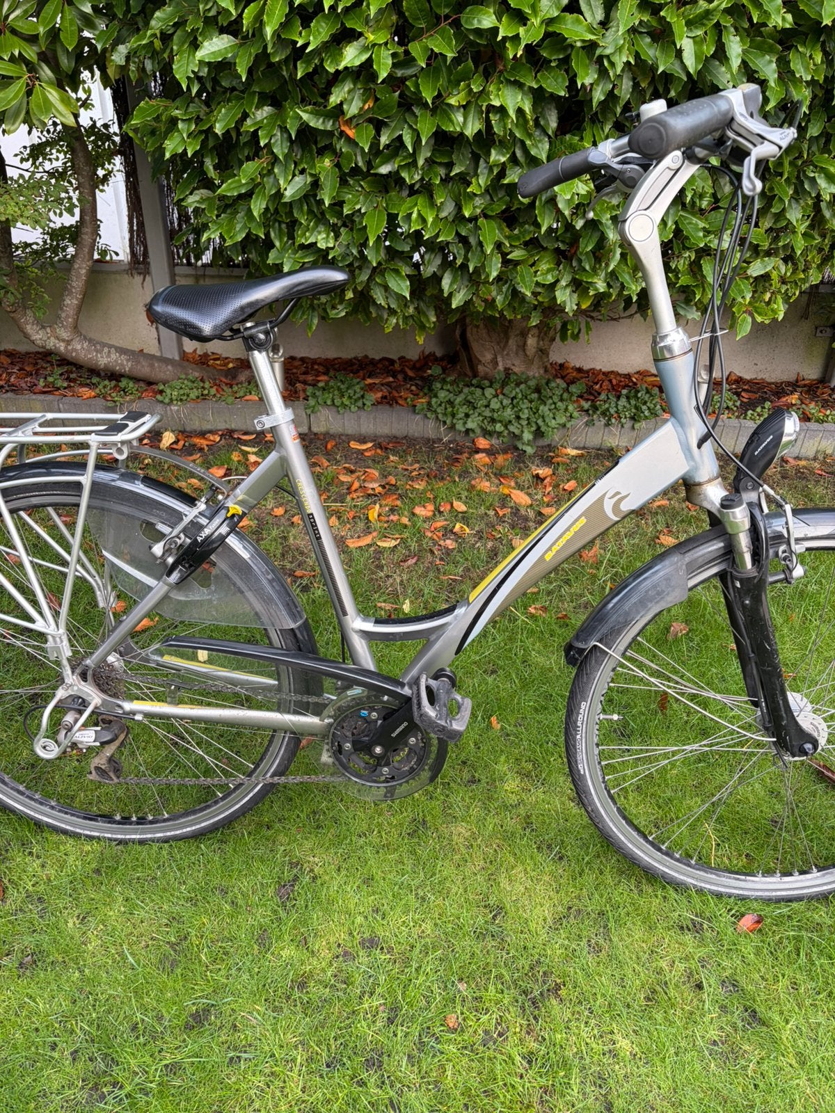 Mooie en goede BATAVUS crescendo 24v damesfiets, Fietsen en Brommers, Ophalen, 28 inch, 53 tot 56 cm, Batavus