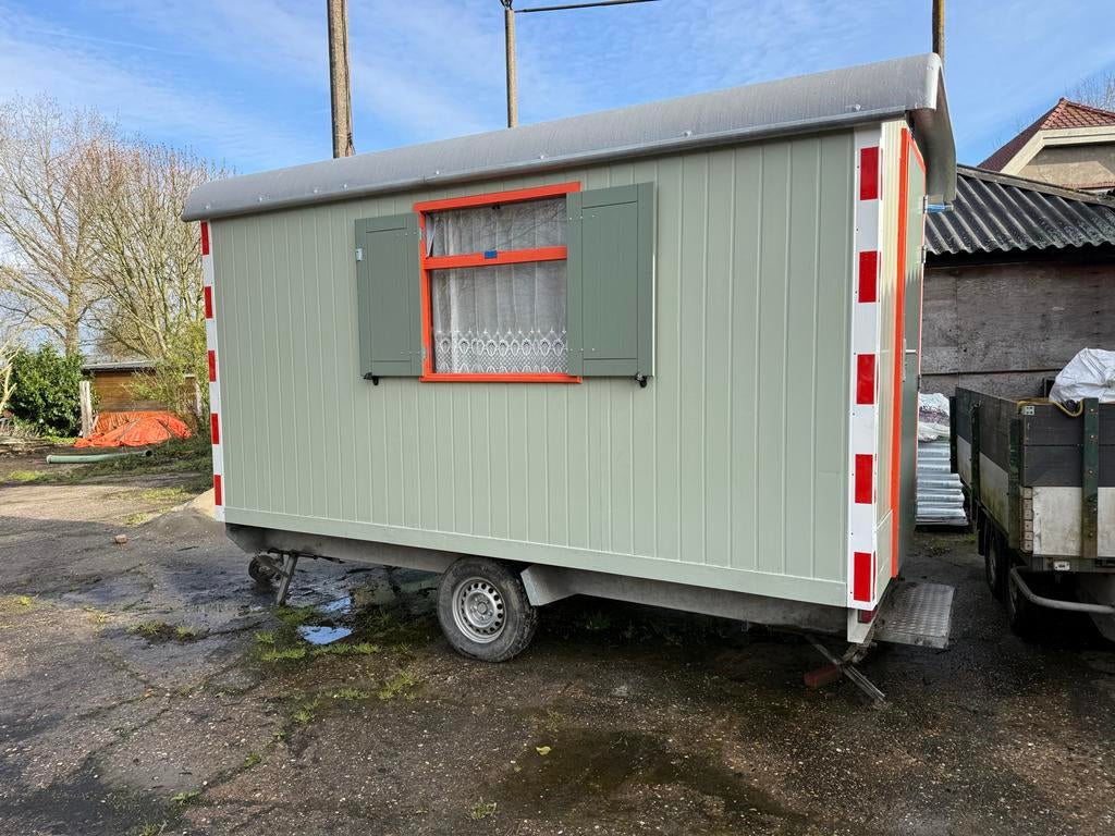 Goede en leuke keet te koop, compleet verbouwd., Ophalen