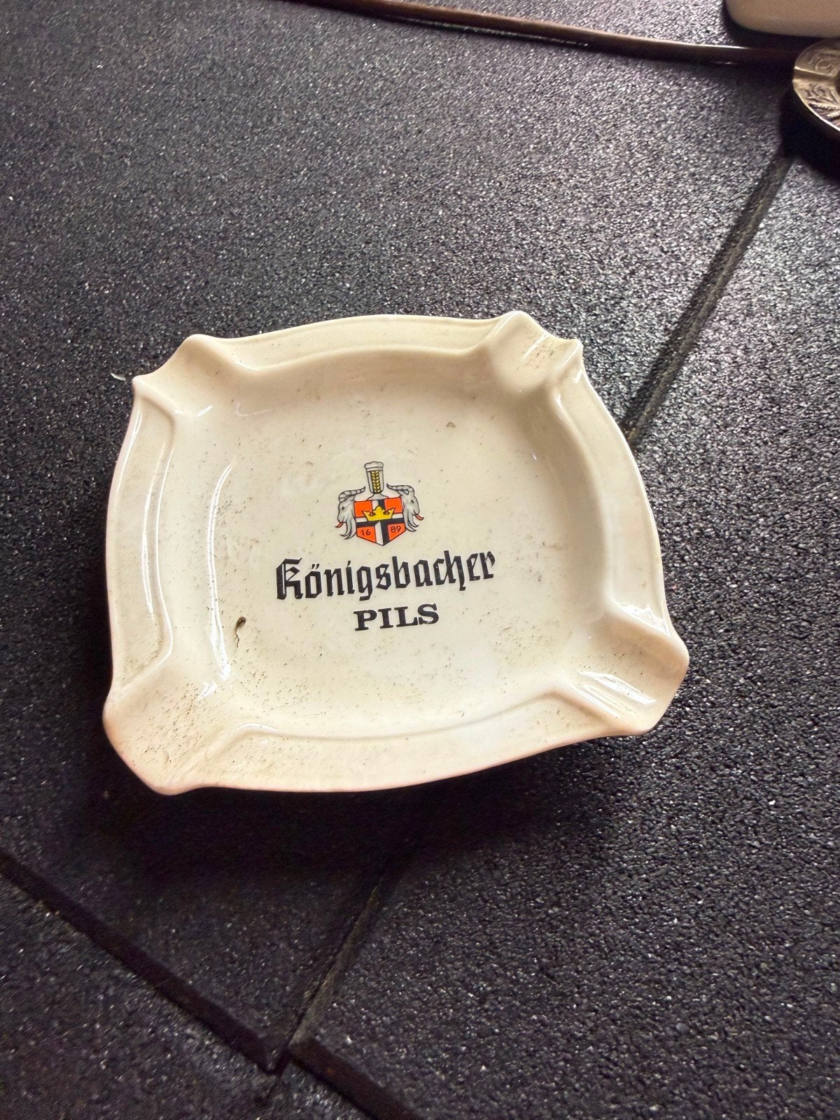 Antieke Koningsbacher Pils Asbak - Vintage Bier Memorabilia, Ophalen of Verzenden