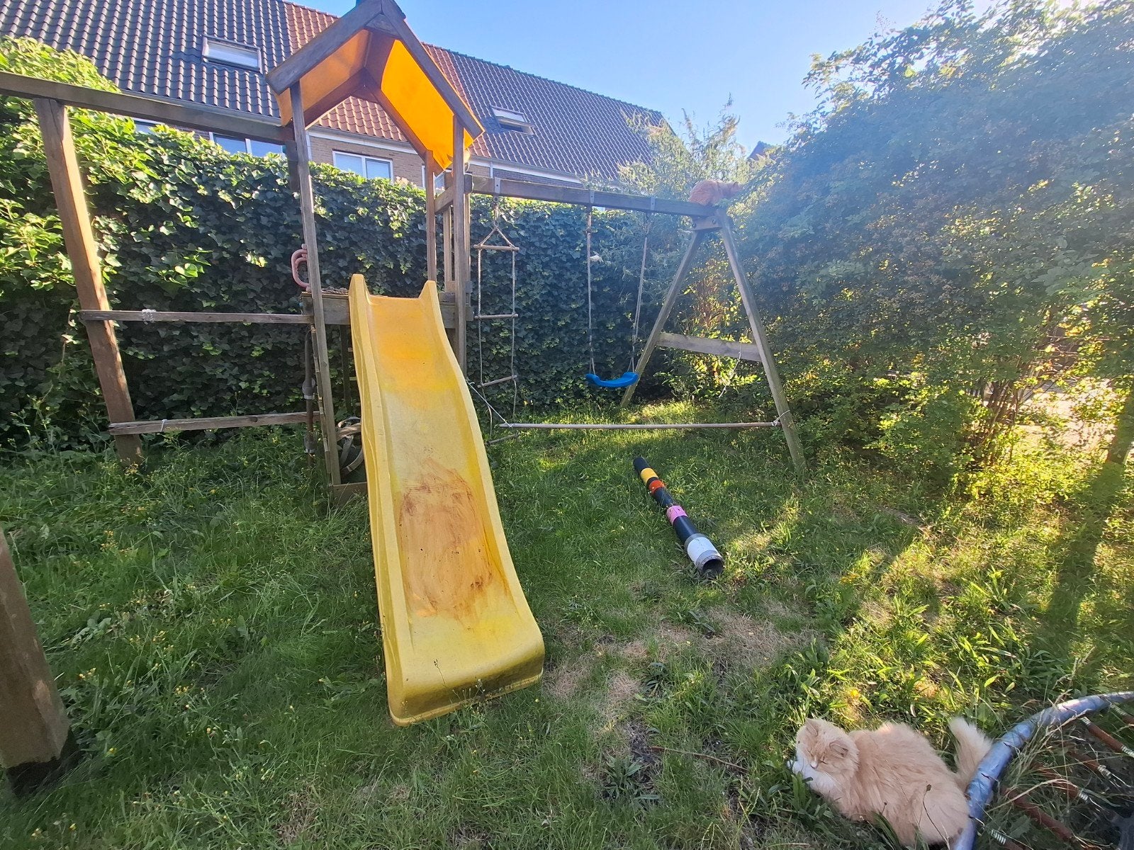 Houten speeltoestel met glijbaan en schommel, Ophalen, Gebruikt, Schommel