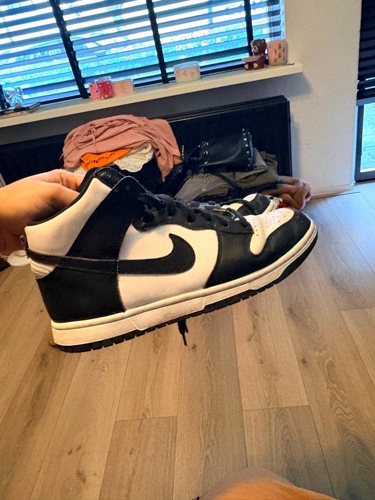 Nike dunk, Nike, Ophalen of Verzenden, Sneakers of Gympen, Zo goed als nieuw