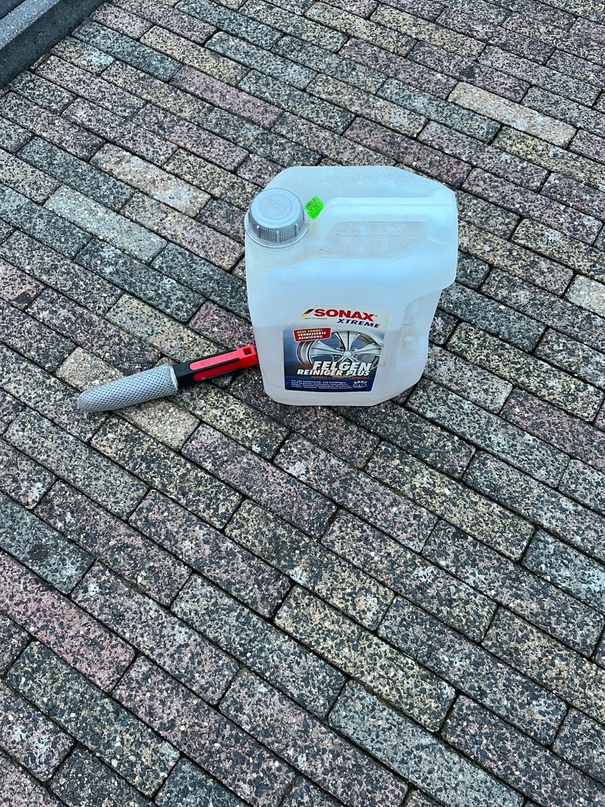 Sonax xtreme velgenreiniger plus met velgenborstel / spons, Auto diversen, Onderhoudsmiddelen, Ophalen of Verzenden