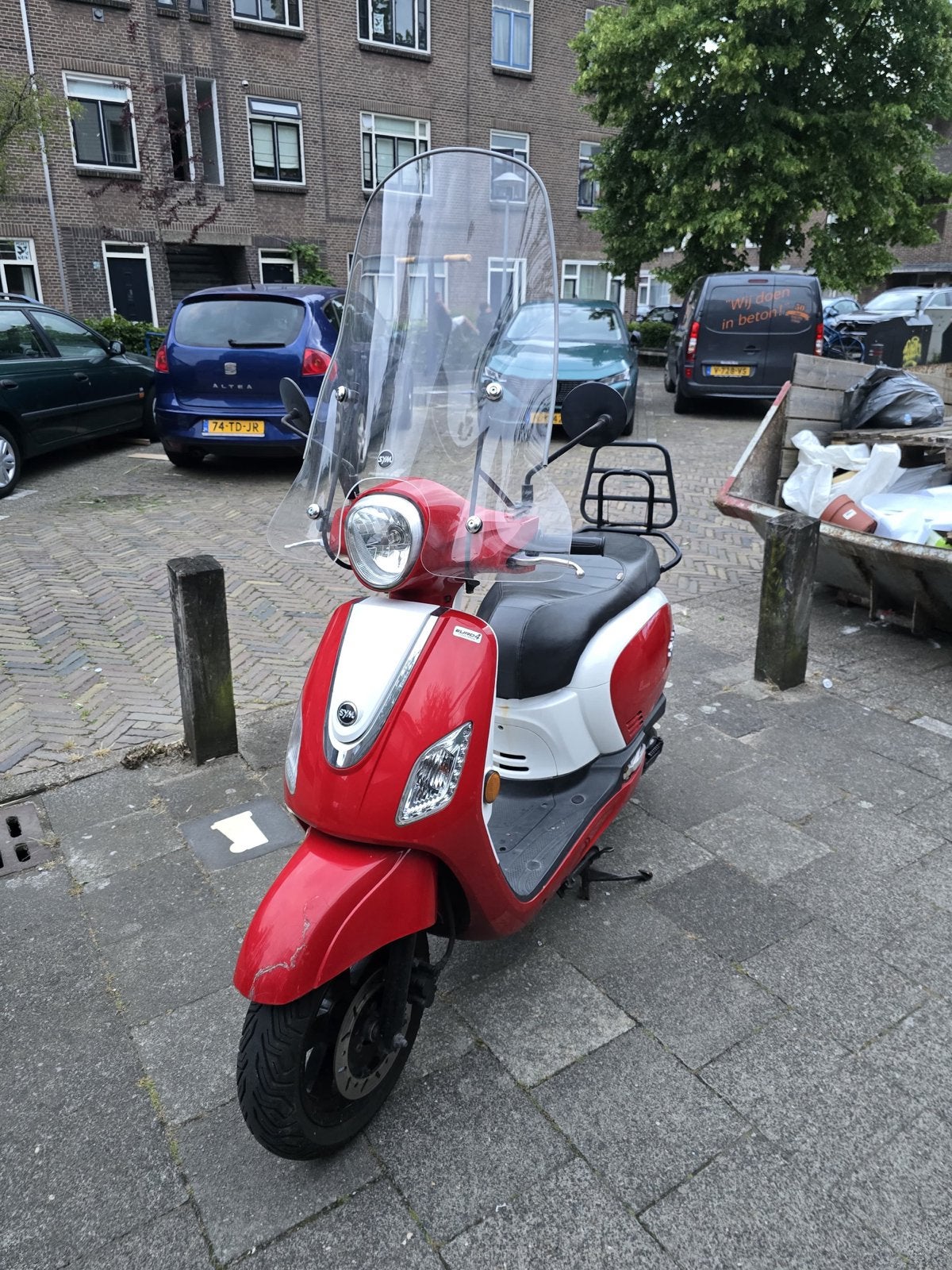 Sym Fiddle 3 4t uit 2018 - Rood/Wit, Fietsen en Brommers, Scooters | SYM, Gebruikt, Maximaal 45 km/u, 20 cc, Ophalen of Verzenden