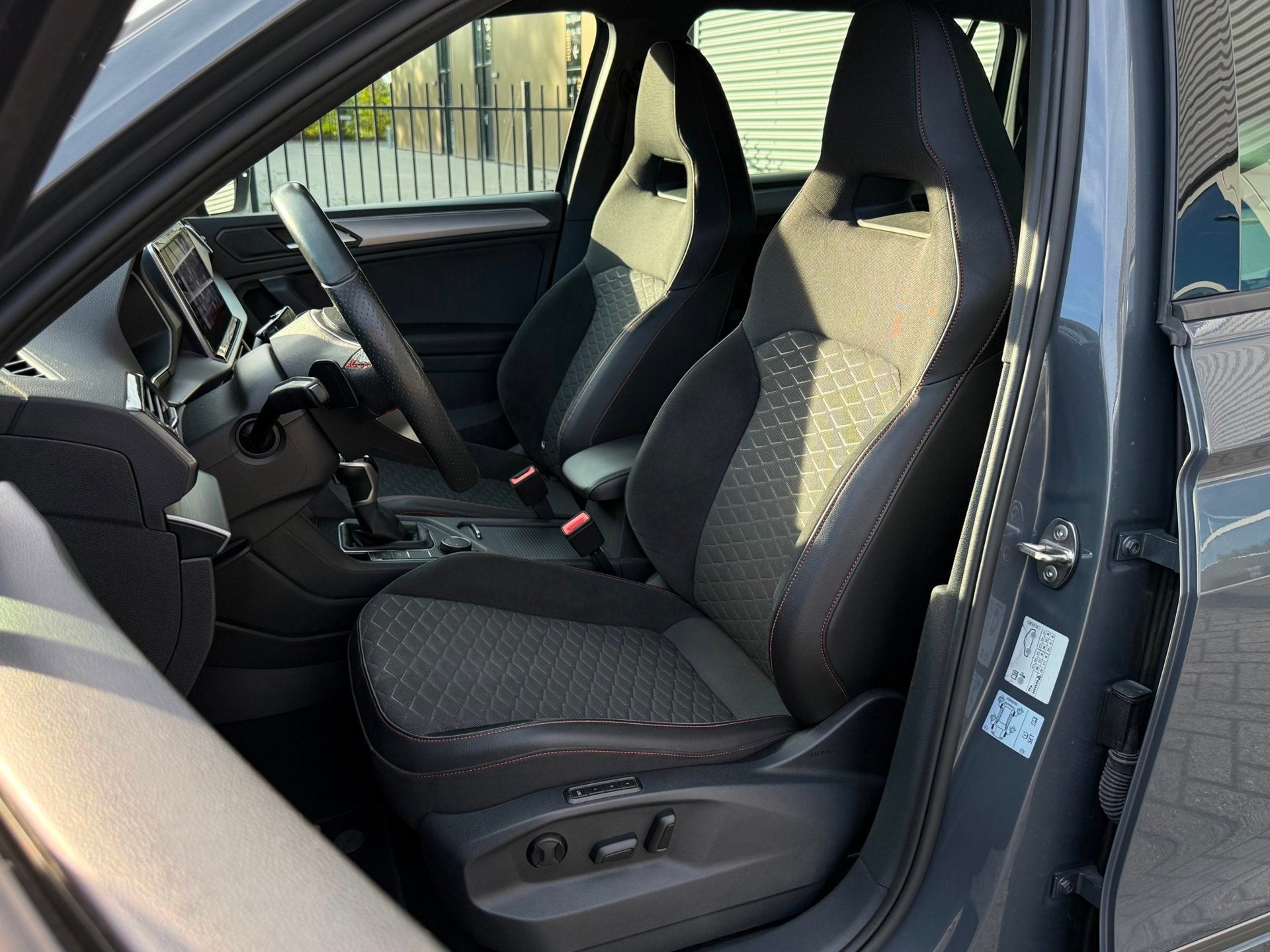 Seat Tarraco 1.4 TSI e-Hyb. FR | TREKHAAK | 360 | MEMORY, Adaptive Cruise Control, Stof, Zwart, Hybride Elektrisch/Benzine