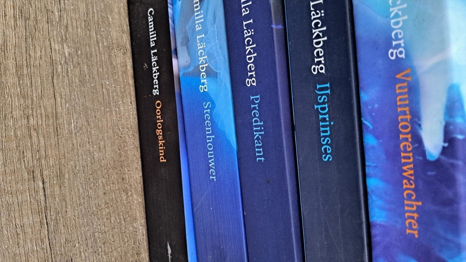 camilla lackberg boeken, Ophalen of Verzenden, Gelezen