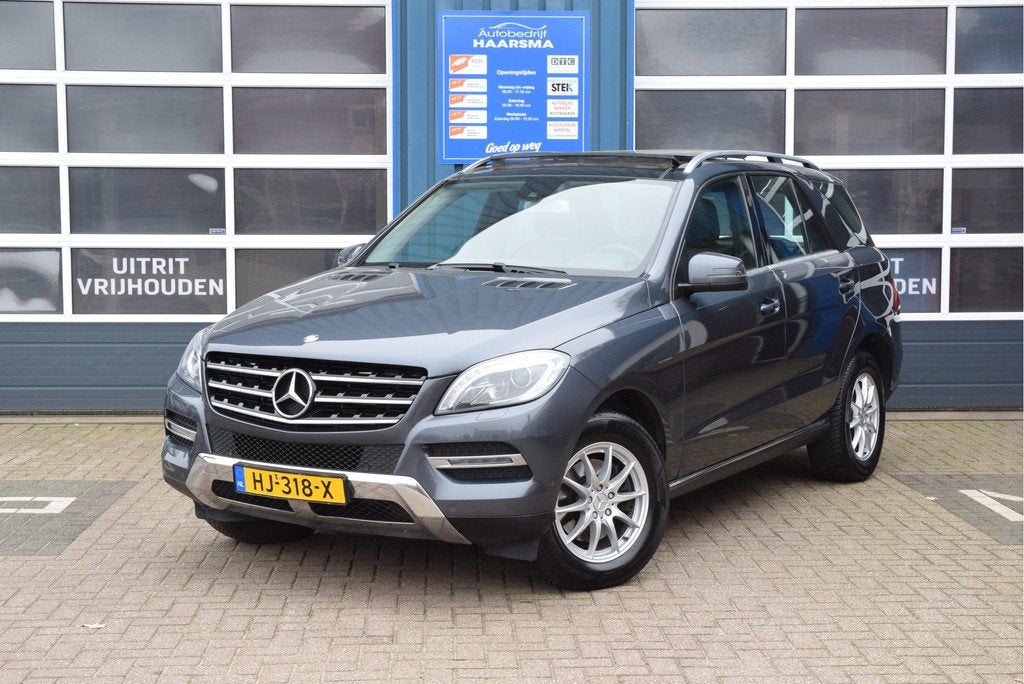 Mercedes-Benz M-Klasse 250 Panoramadak-Trekhaak-Navi Mooie n, Auto's, Mercedes-Benz, Automaat, Gebruikt, 4 cilinders, 241 €/maand