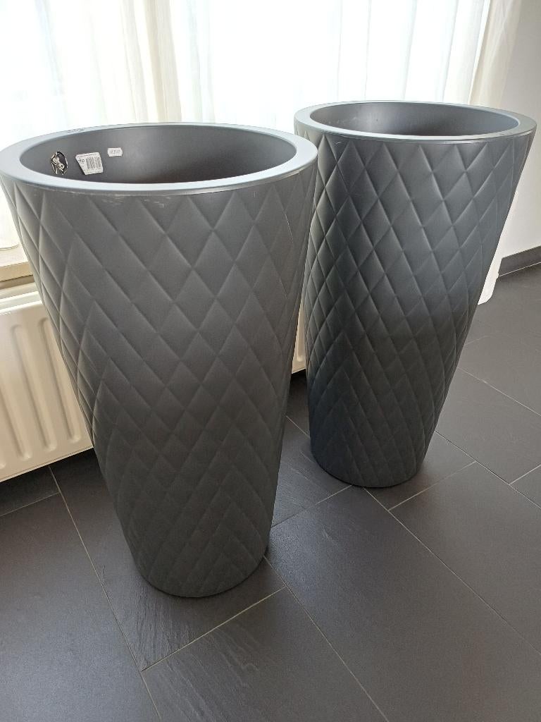 2 ELHO KUNSTDTOF BLOEMPOTTEN, Tuin en Terras, Bloempotten, Zo goed als nieuw, Kunststof, Binnen, Balkon, Tuin, 70 cm of meer, 25 tot 40 cm