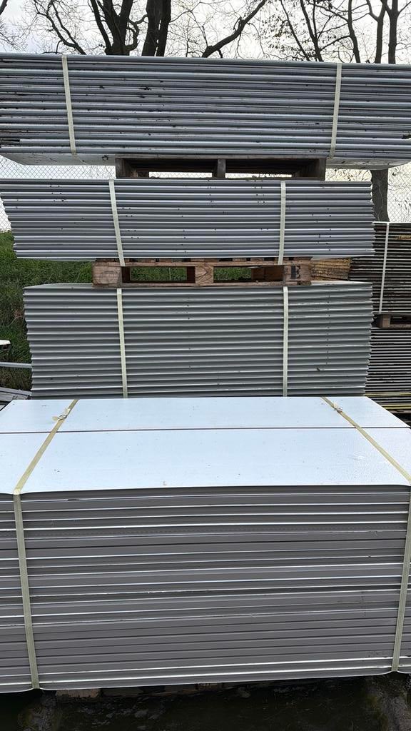 Kunststof planken/platen wit 50x3,5, Doe-het-zelf en Verbouw, Platen en Panelen, Ophalen, Zo goed als nieuw